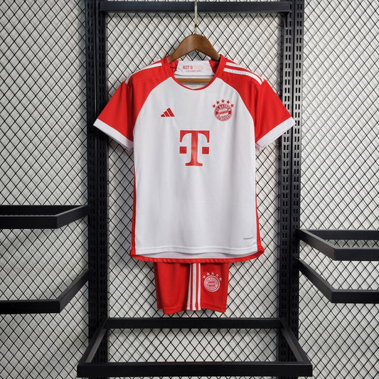 Bayern Home 23/24