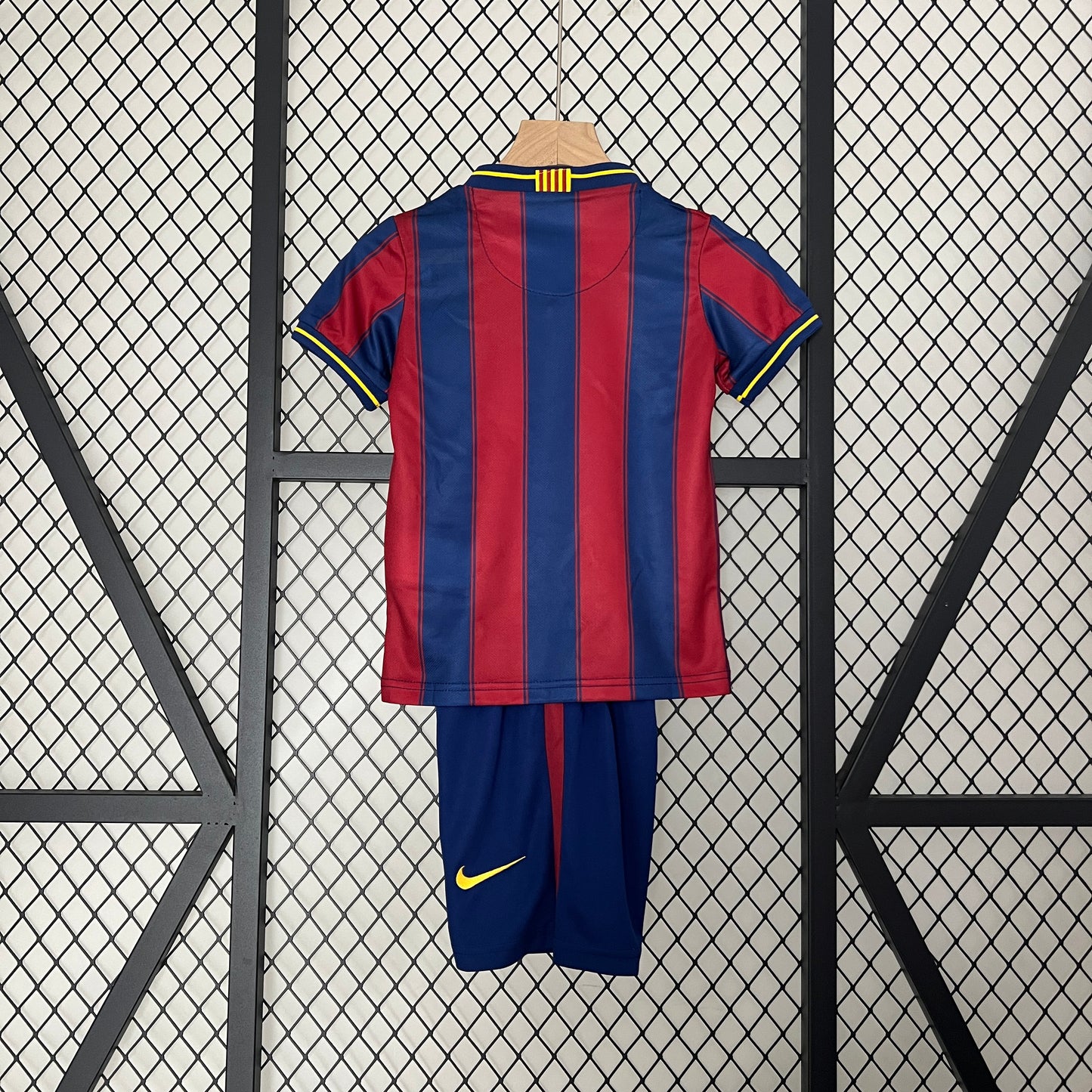 Barcelona Home 09/10